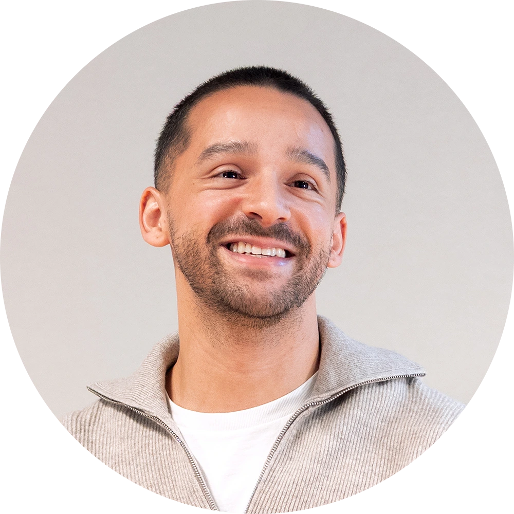 Jakob Bilfinger | Sales | Erstkontakt hallo theo